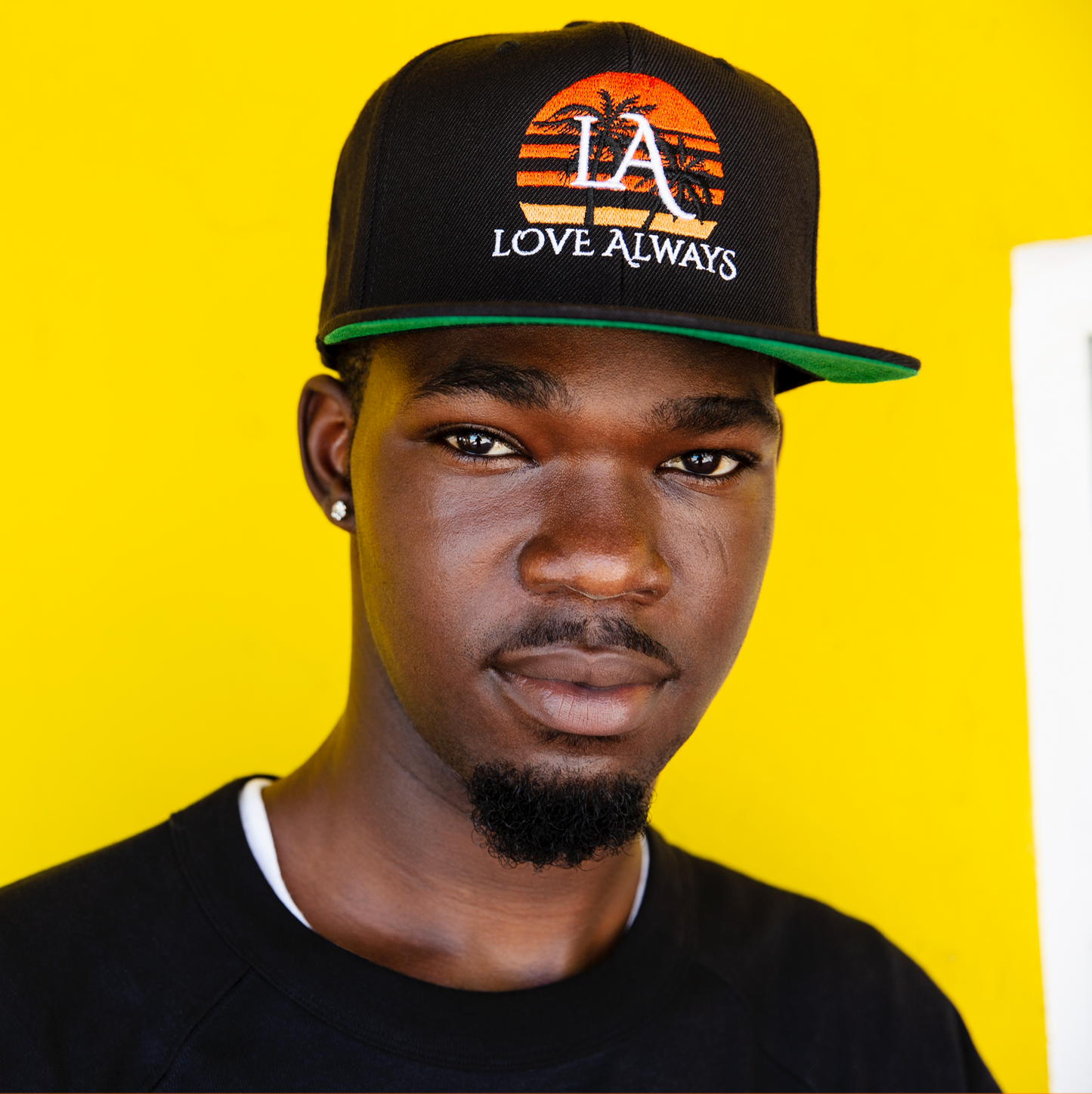 L A • PARADISE_Black Snapback Cap