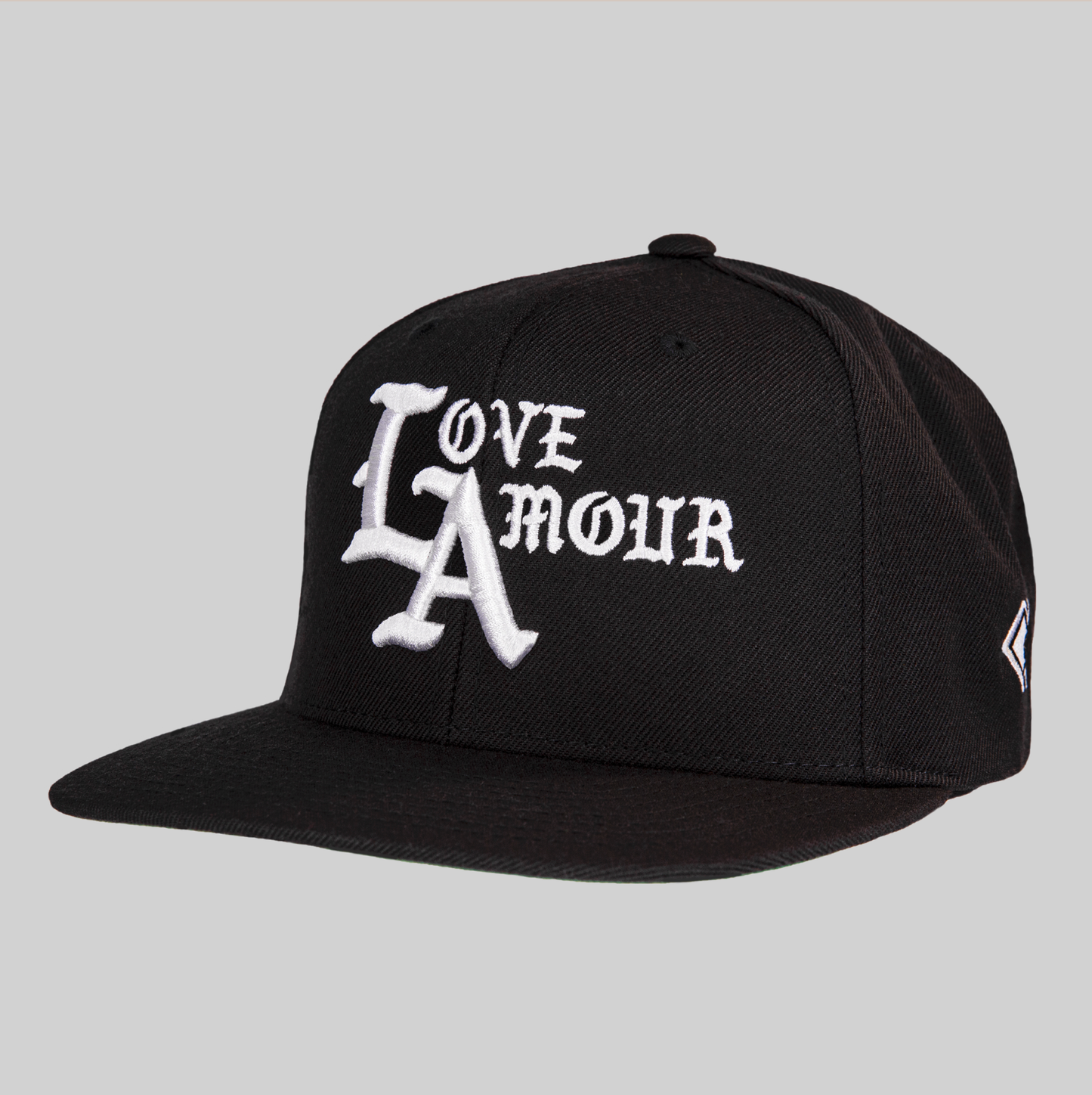 LA • LOVE AMOUR_Black Snapback Cap